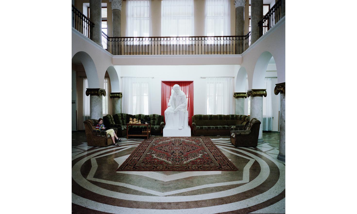 A statue of Lenine in the hall of the Amra Hotel in Gagra.