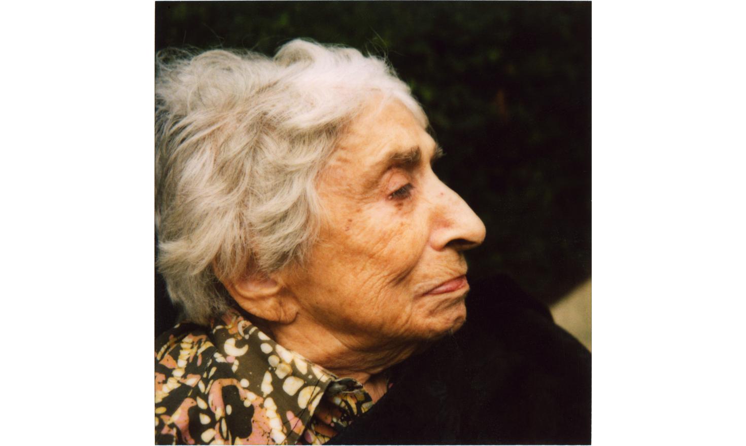 Le silence de la lère - My mother's silence Le silence de la lère - My mother's silence